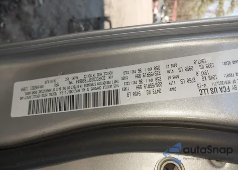 2015 Dodge Journey Crossroad z USA, uszkodzony, nr VIN 3C4PDCGG9FT698644